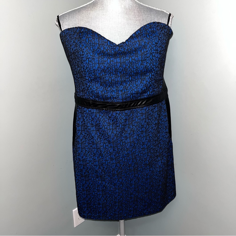 2B BEBE strapless mini cocktail dress dress sweetheart neckline XL wedding